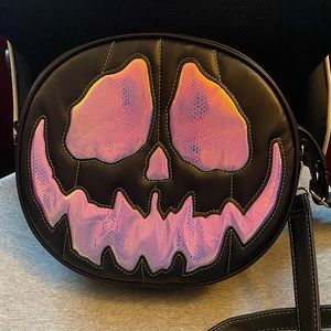 Love pain and stitches holo pumpkin bag